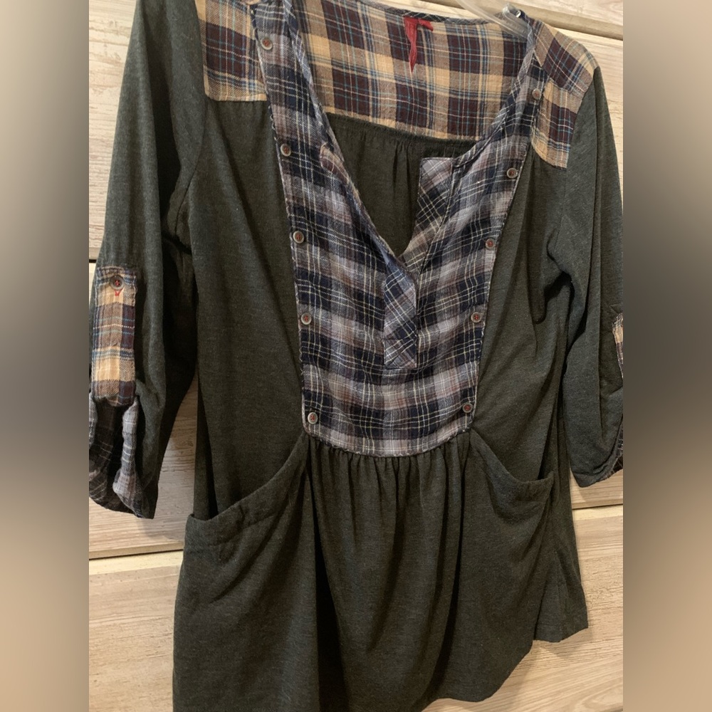 Urban Outfitters Top; Size S - Picture 3 of 4